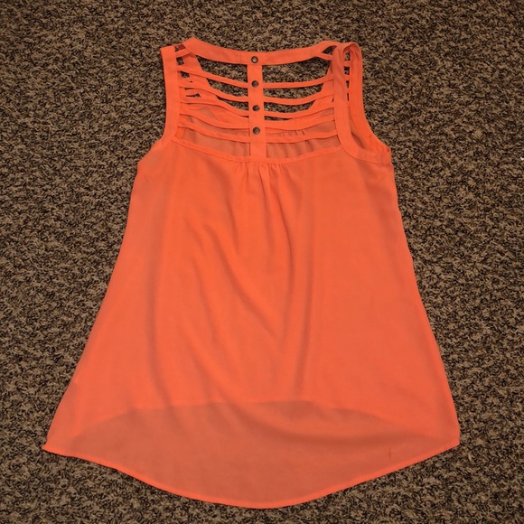 Summer top - Picture 1 of 2